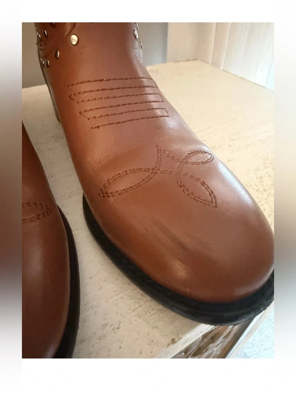 Gucci women’s country cowboy stud boots logo women’s 10